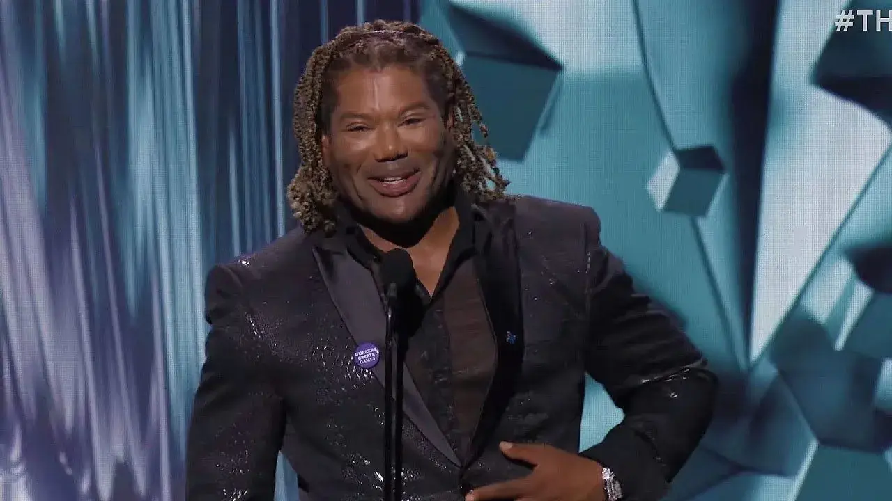 Christopher Judge: scelto per la chimica, non per la voce