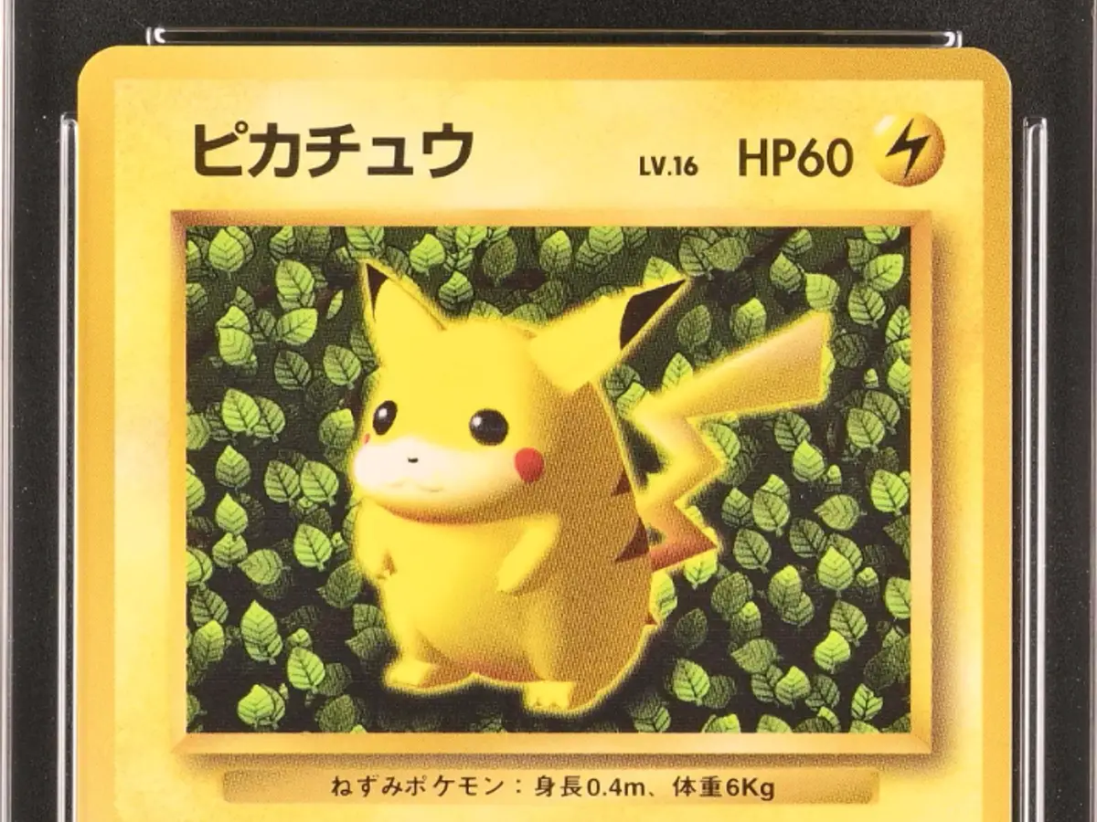 Ivy Pikachu Glossy – Incorrect Illustrator